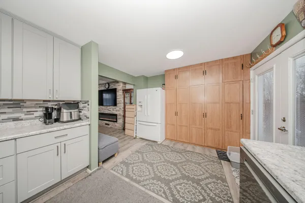$233,000 | 249 Sheffield Drive, Saline, MI 48176