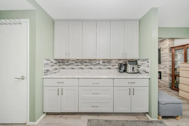 $242,000 | 249 Sheffield Drive, Saline, MI 48176