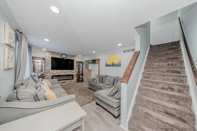 $242,000 | 249 Sheffield Drive, Saline, MI 48176