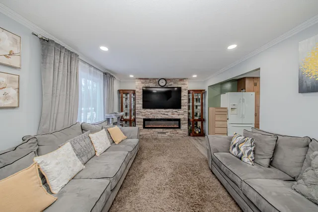 $242,000 | 249 Sheffield Drive, Saline, MI 48176