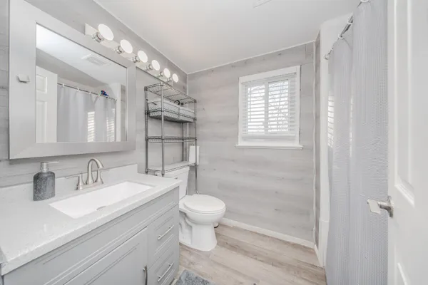 $233,000 | 249 Sheffield Drive, Saline, MI 48176
