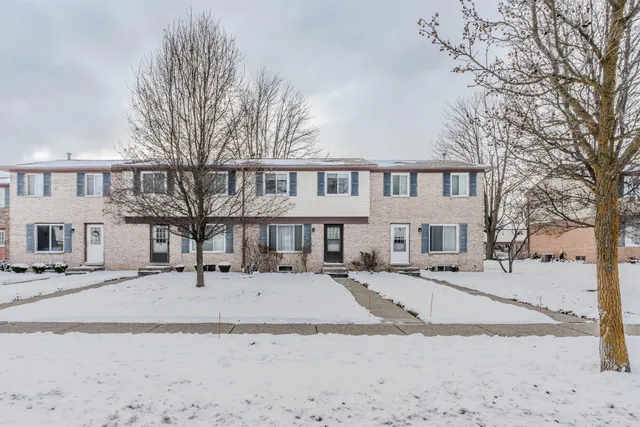 $242,000 | 249 Sheffield Drive, Saline, MI 48176