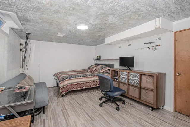 $242,000 | 249 Sheffield Drive, Saline, MI 48176