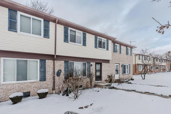 $233,000 | 249 Sheffield Drive, Saline, MI 48176