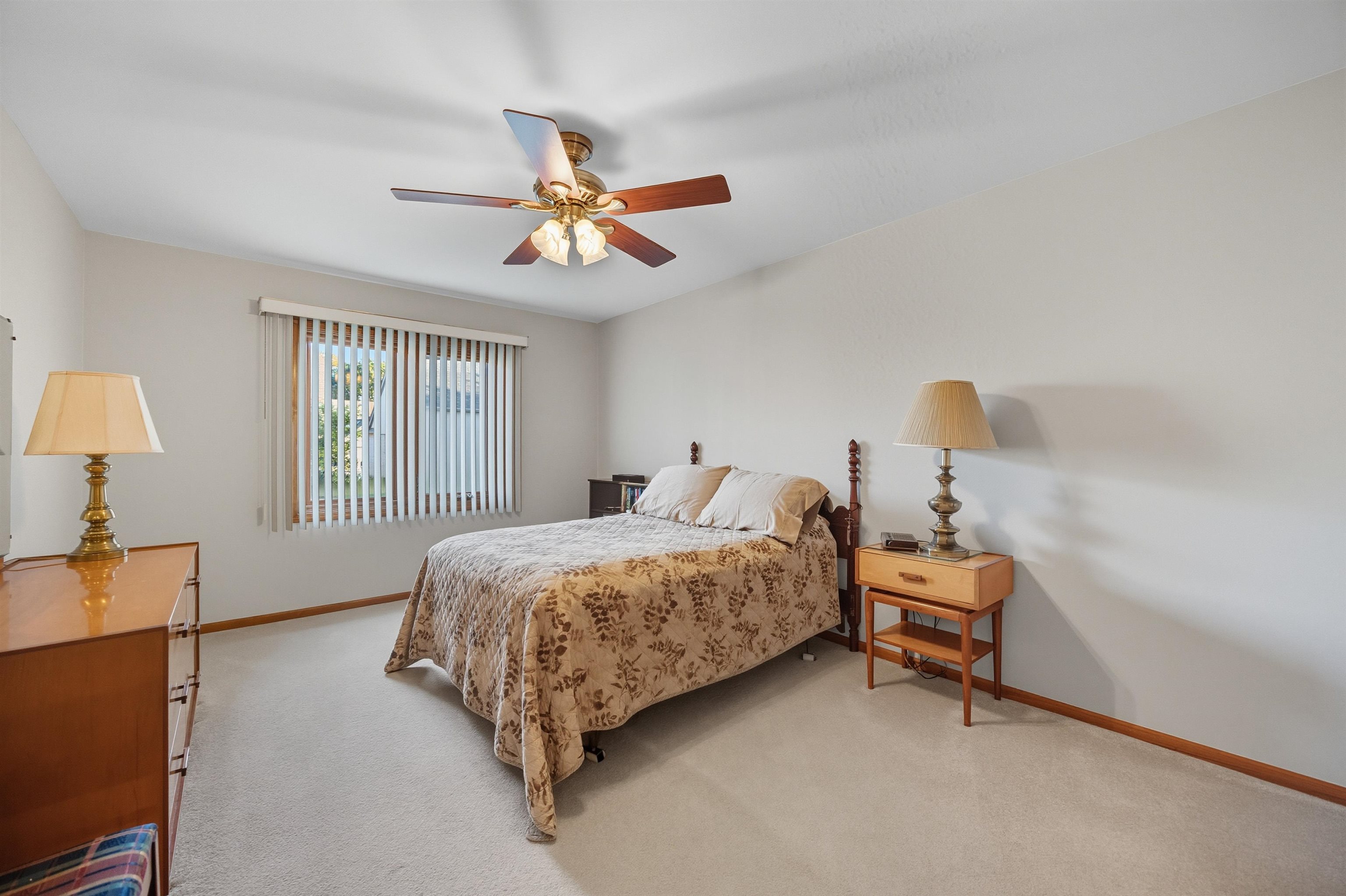 43472 Pointe Drive Clinton, MI 48038 - Photo 21 of 29