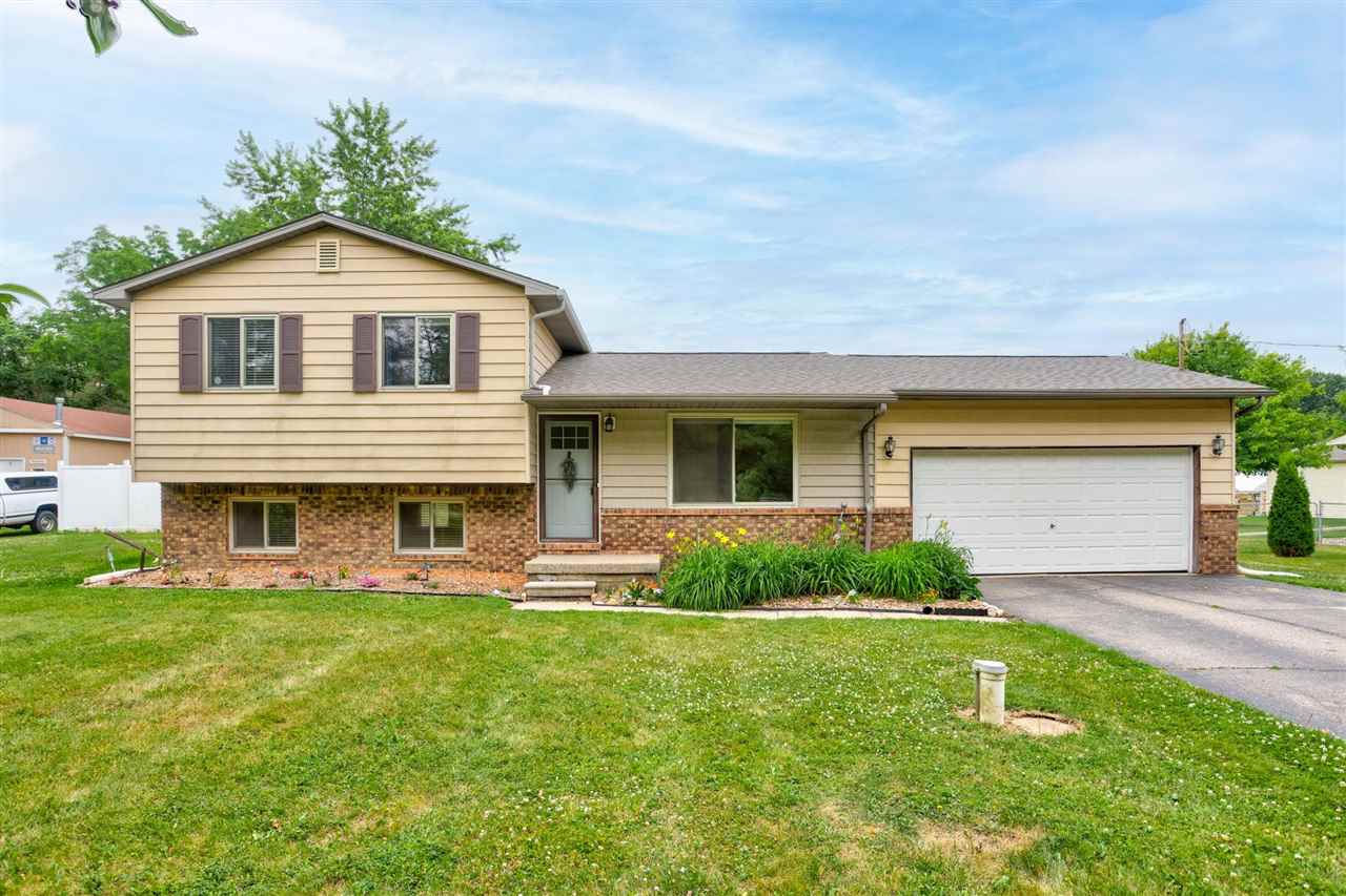 10336 North Linden Road Clio, MI 48420 - Photo 1 of 47 50082115.JPG