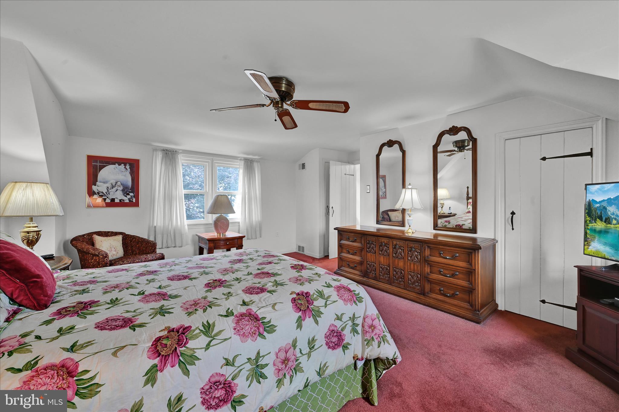 526 Argyle Road Drexel Hill, PA 19026 - Photo 22 of 42 Primary Bedroom