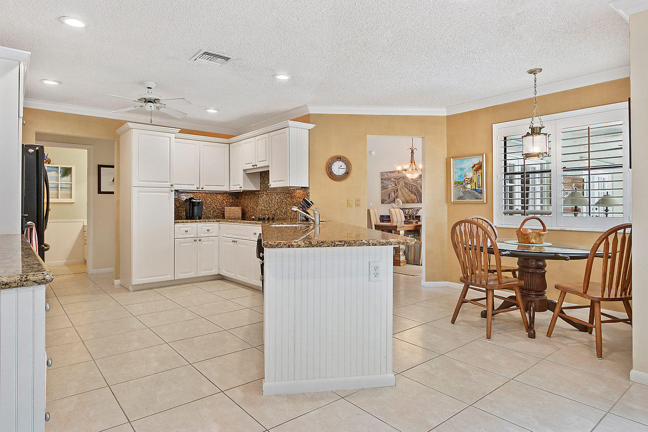 22449 Martella Avenue Boca Raton, FL 33433 - Photo 18 of 31 KITCHEN