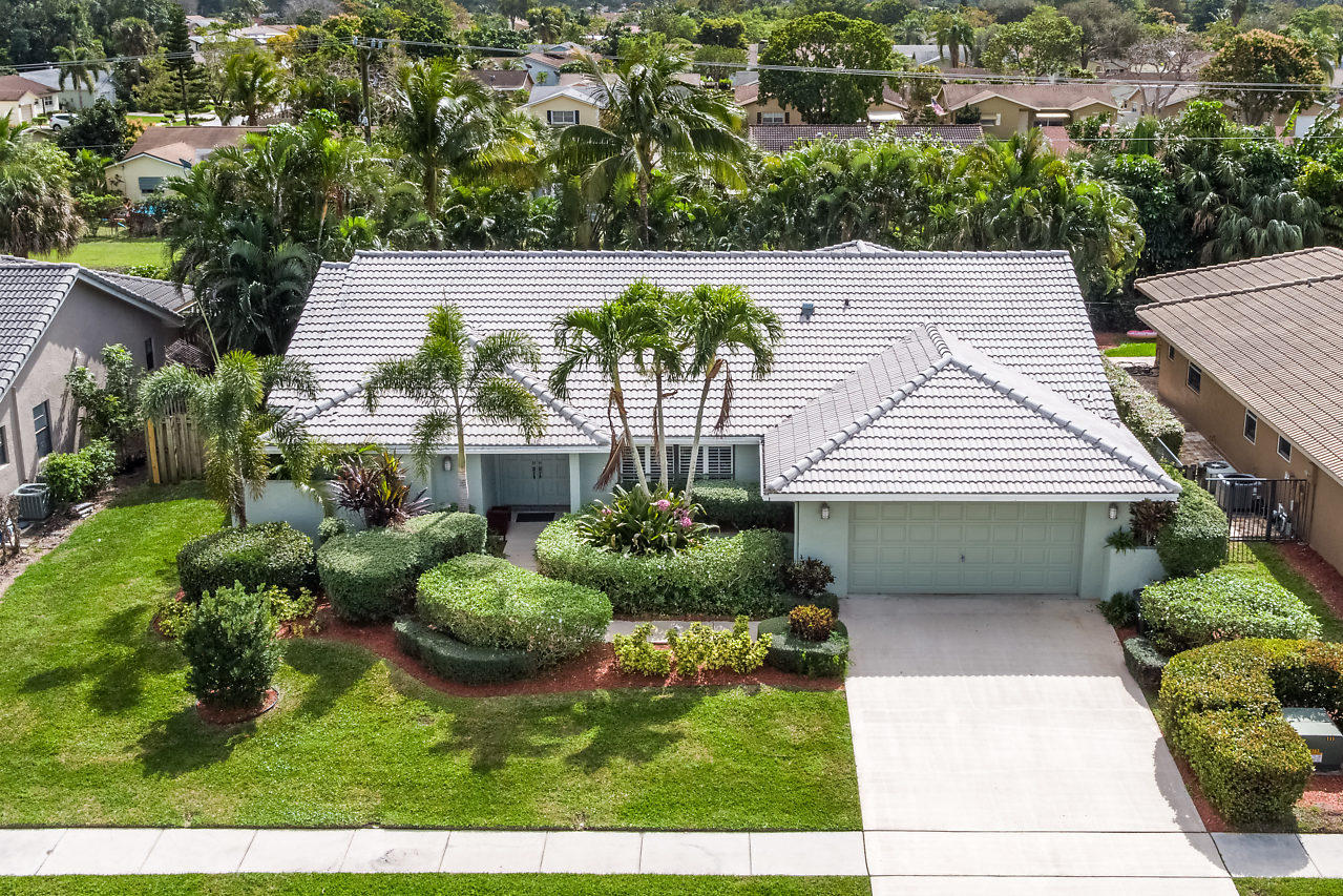 22449 Martella Avenue Boca Raton, FL 33433 - Photo 2 of 31 VIEW