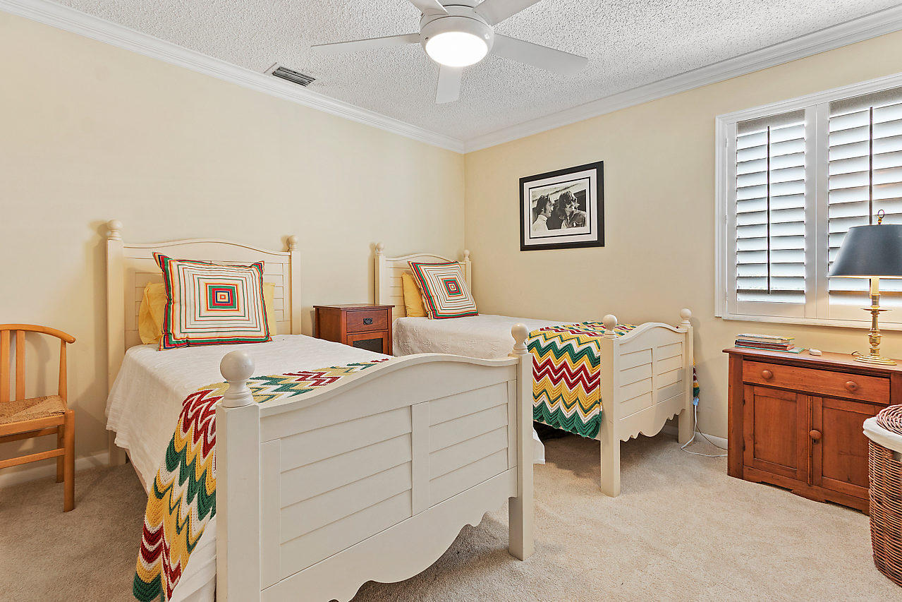 22449 Martella Avenue Boca Raton, FL 33433 - Photo 23 of 31 GUESTBEDROOM