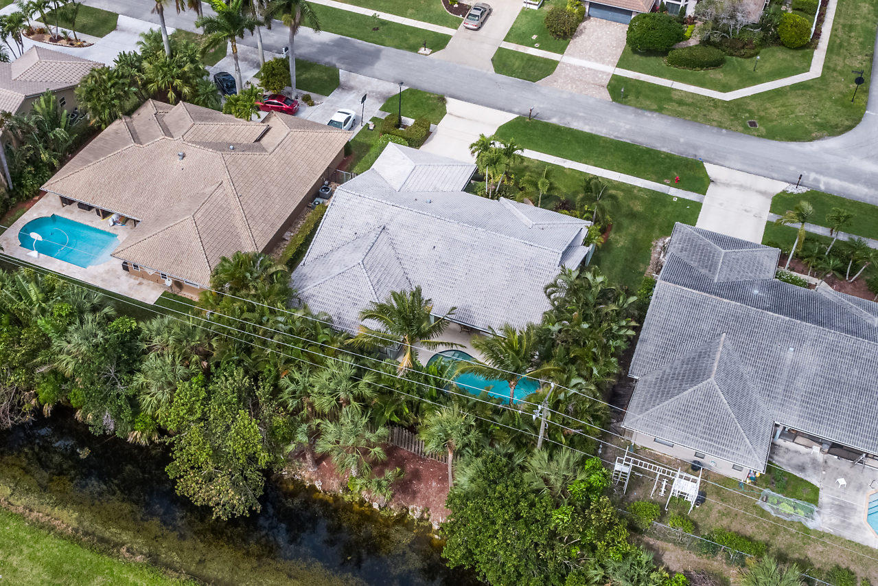 22449 Martella Avenue Boca Raton, FL 33433 - Photo 4 of 31 VIEW