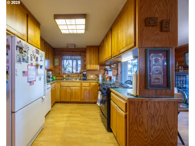 $550,000 | 173 Park Street, Glide, OR 97443