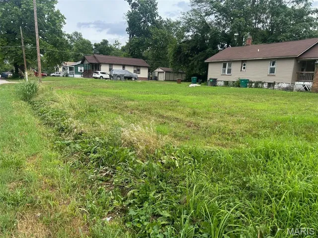 $2,000 | 1618 North 51st Street, Washington Park, IL 62204