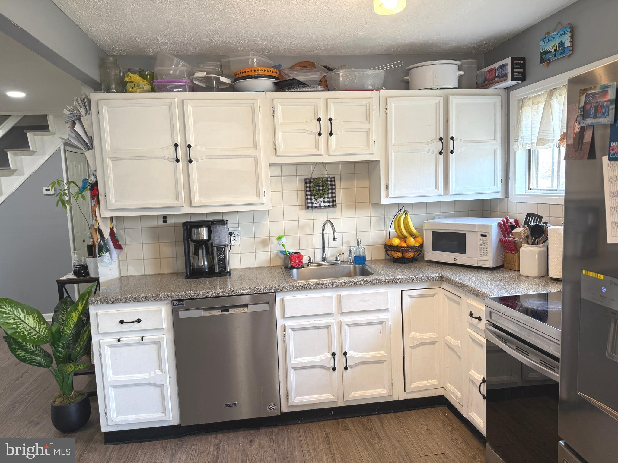 25 Goldengate Road Levittown, PA 19057 - Photo 12 of 36 Gallery Image 12