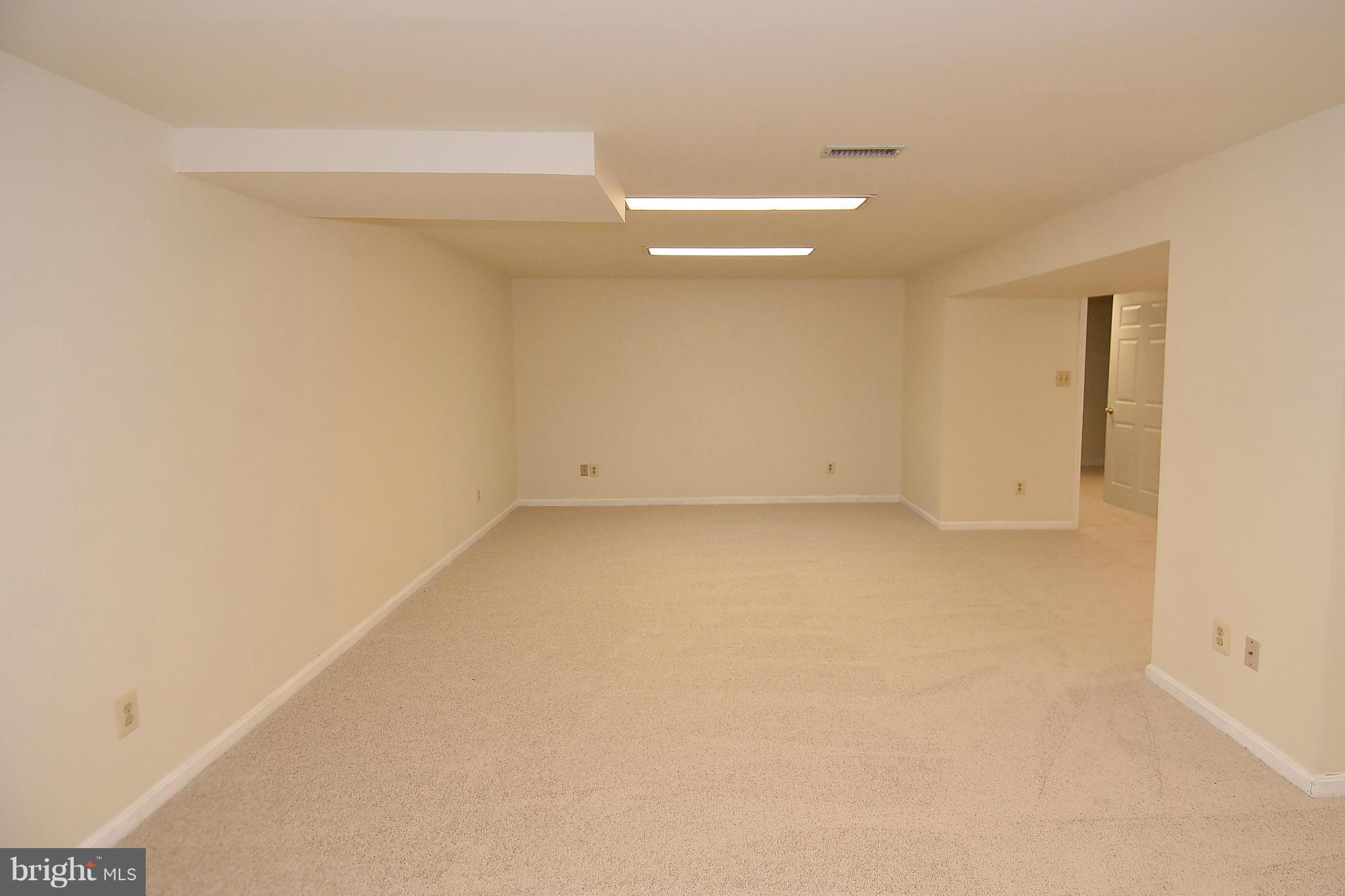 17939 Pond Road Ashton, MD 20861 - Photo 21 of 29