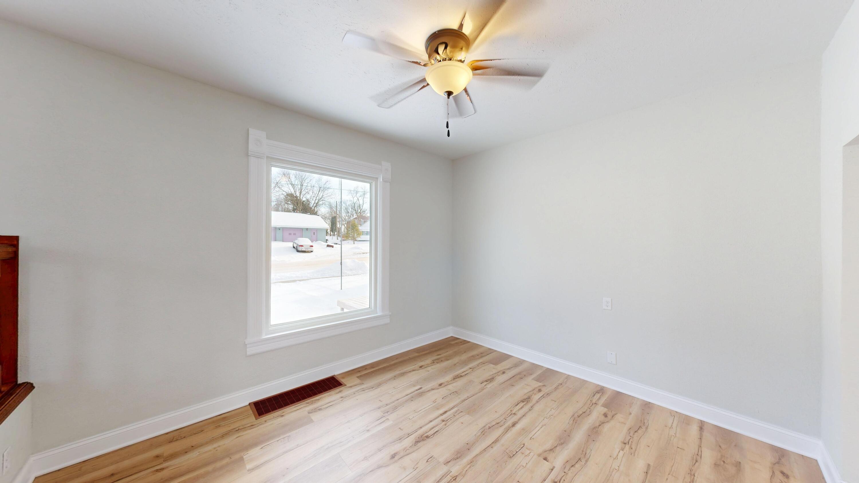 537 Main Street Cashton, WI 54619 - Photo 15 of 54 Living Room