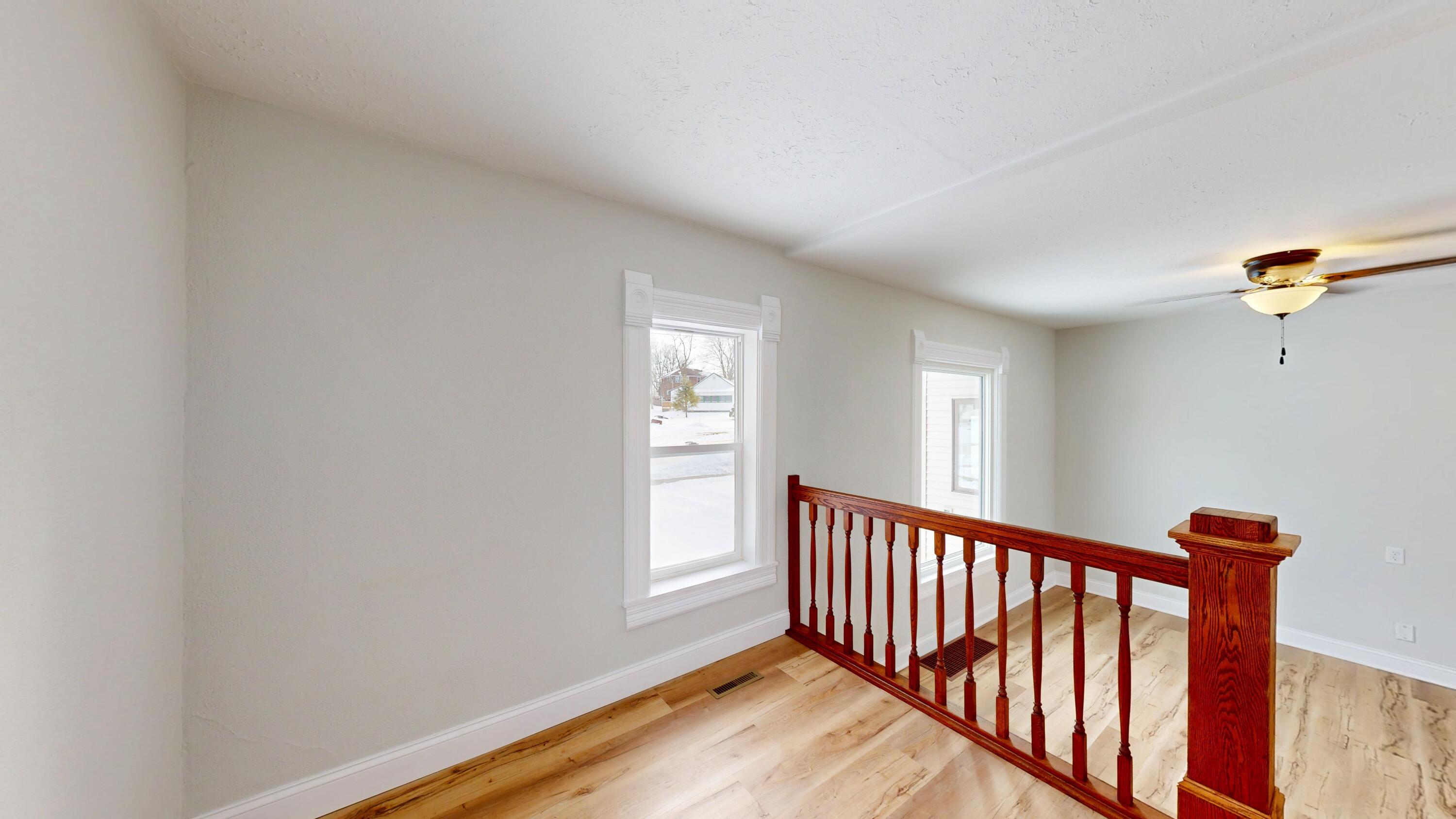 537 Main Street Cashton, WI 54619 - Photo 18 of 54 Living Room Nook