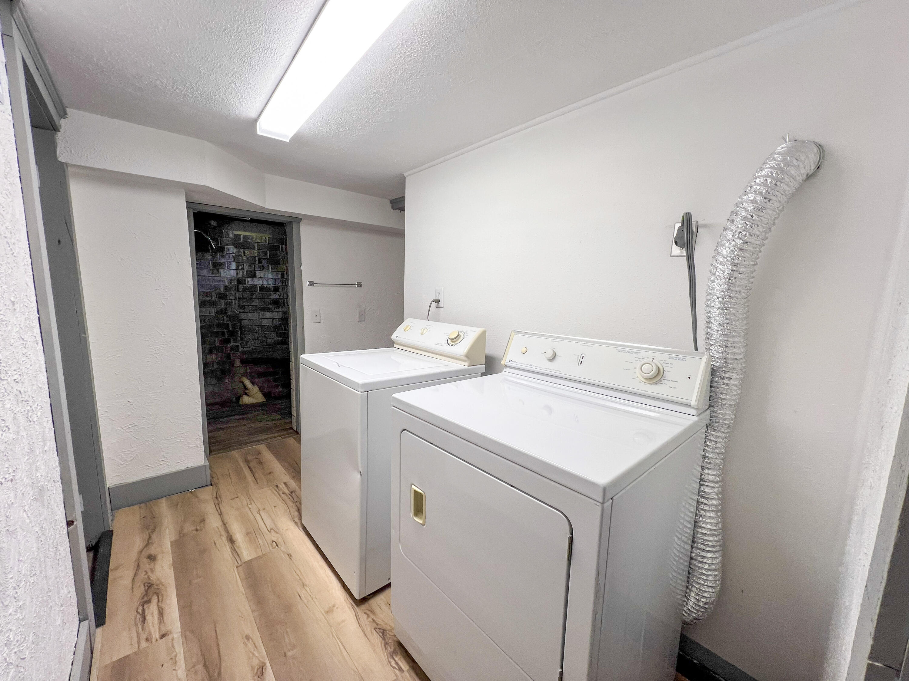 537 Main Street Cashton, WI 54619 - Photo 37 of 54 Laundry