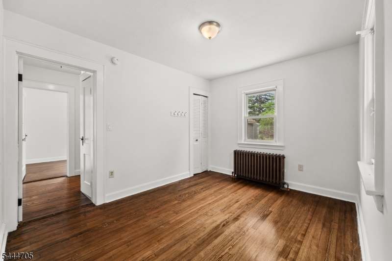 54 Chestnut Avenue Park Ridge, NJ 07656 - Photo 11 of 38 Gallery Image 11
