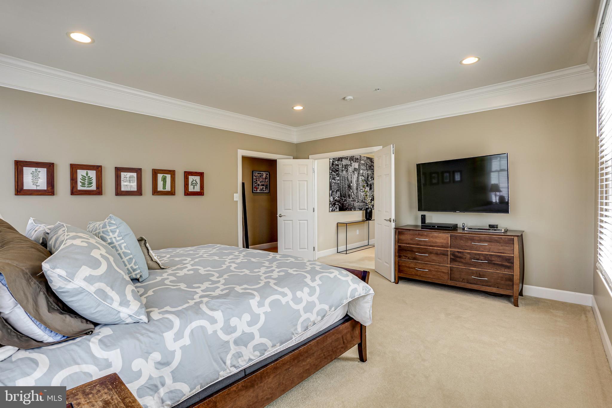 7678 Midtown Road Fulton, MD 20759 - Photo 24 of 67 Owner's Suite with walk-in closet.