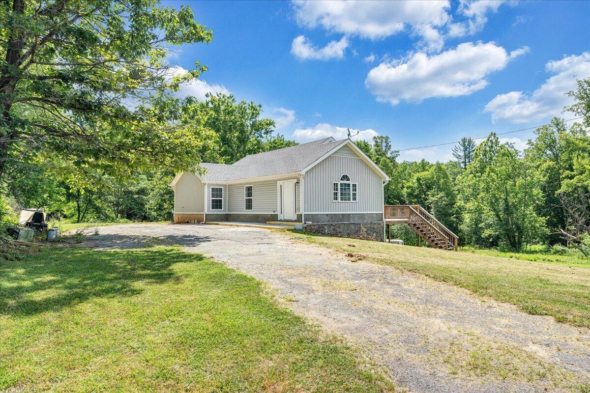 8501 Holly Tree Road Boones Mill, VA 24065 - Photo 30 of 59 30-MIB09808