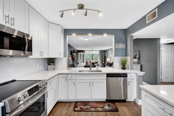 $282,000 | 5550 Witney Drive, Unit 209, Delray Beach, FL 33484