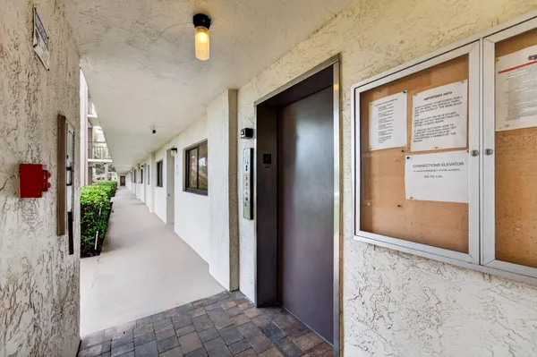 $282,000 | 5550 Witney Drive, Unit 209, Delray Beach, FL 33484