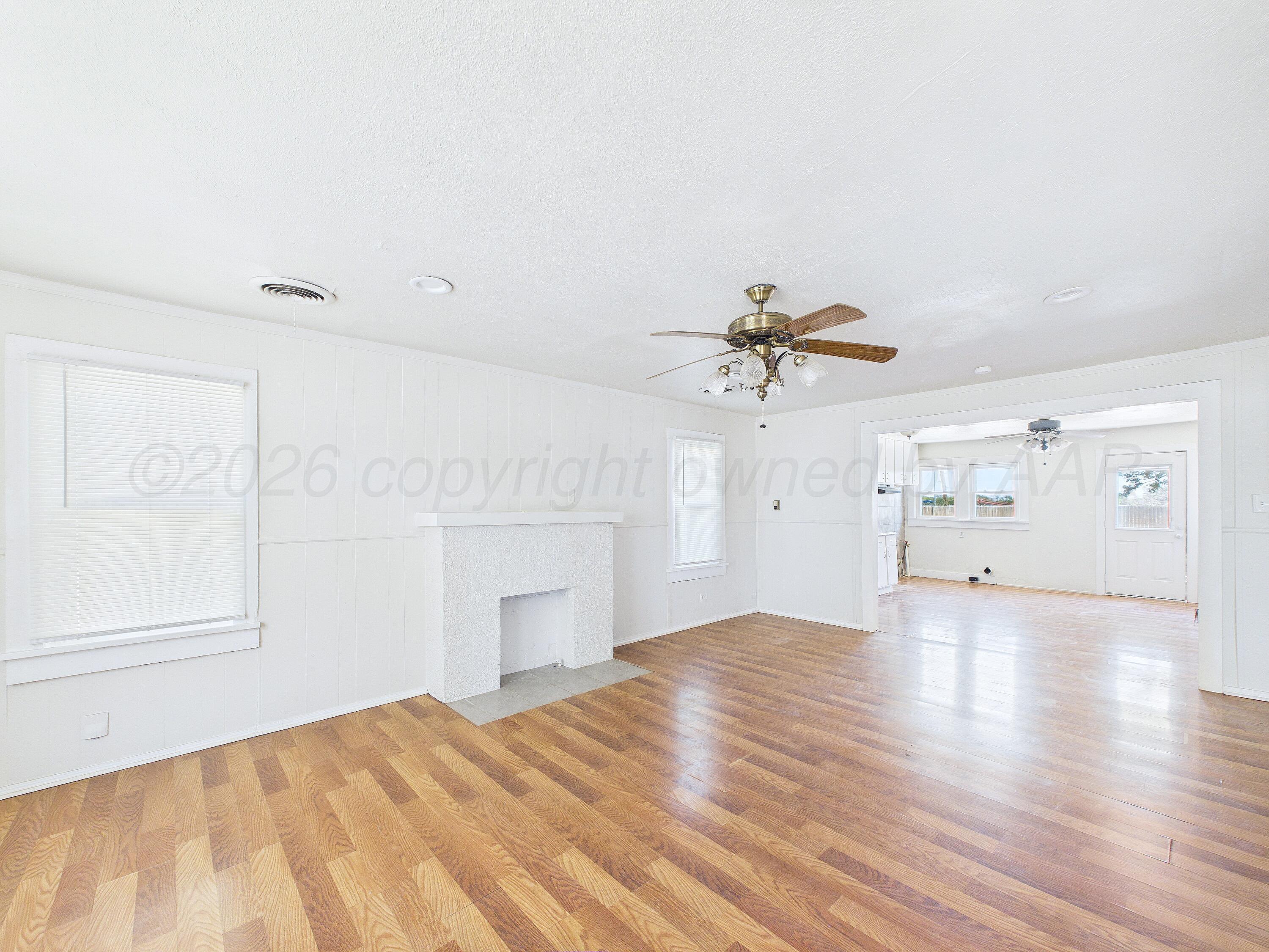 4011 South Polk Street Amarillo, TX 79110 - Photo 2 of 15 living room