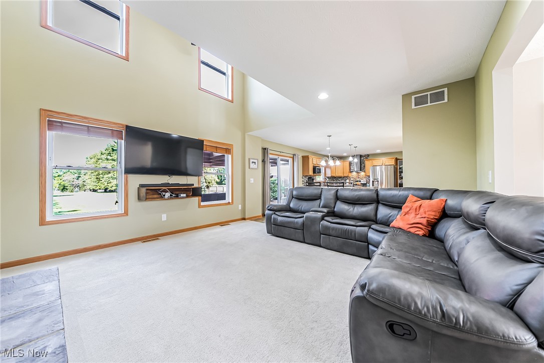 7872 York Road Parma, OH 44130 - Photo 5 of 45 Gallery Image 5