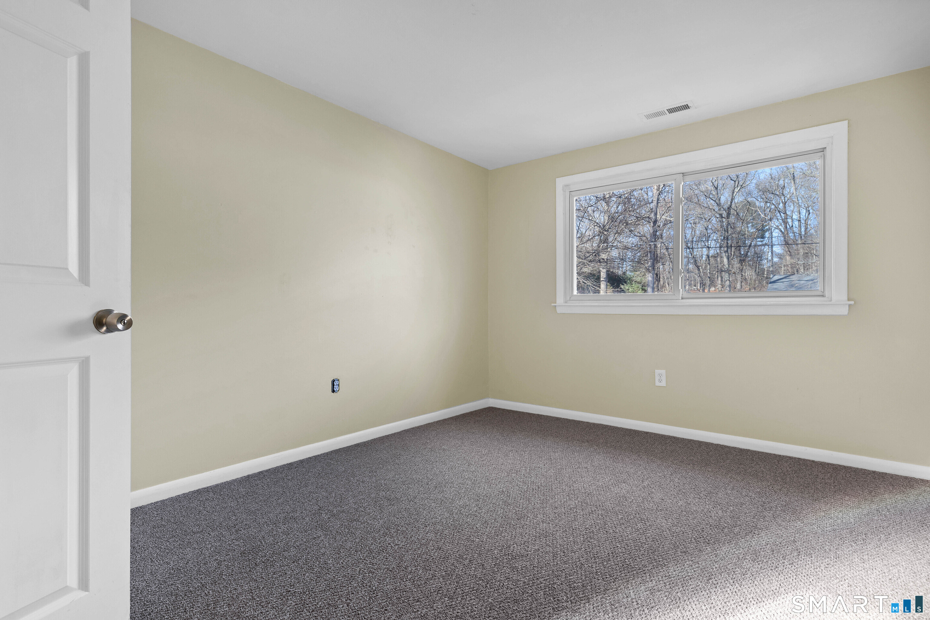 13 Victoria Lane Old Lyme, CT 06371 - Photo 19 of 38