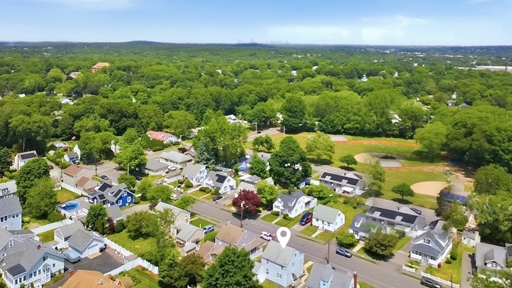 31 Beech Street Dedham, MA 02026 - Photo 4 of 40