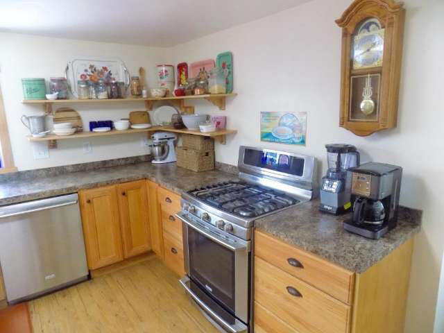 6243 Reid Road Swartz Creek, MI 48473 - Photo 33 of 98 21187519-33.JPG