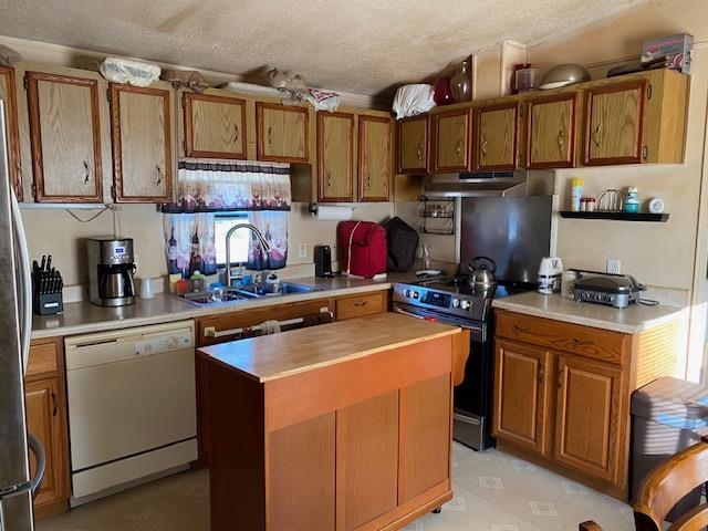 33 Cleo Circle Rochester, NH 03868 - Photo 2 of 23