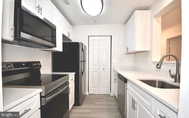 $1,999 | 12901 Churchill Ridge Circle, Unit 1, Germantown, MD 20874