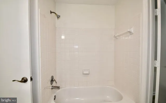 $1,999 | 12901 Churchill Ridge Circle, Unit 1, Germantown, MD 20874