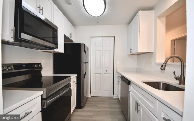 $1,999 | 12901 Churchill Ridge Circle, Unit 1, Germantown, MD 20874