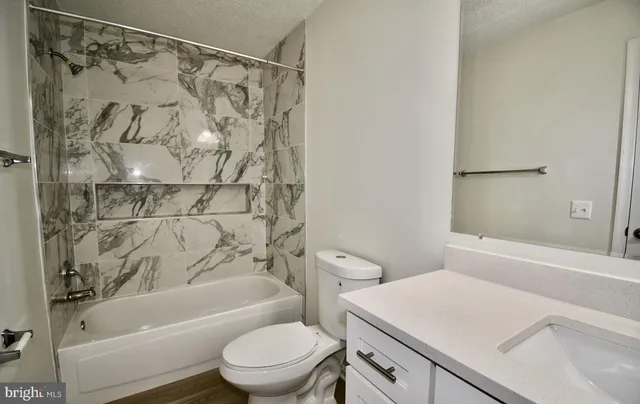 $1,999 | 12901 Churchill Ridge Circle, Unit 1, Germantown, MD 20874