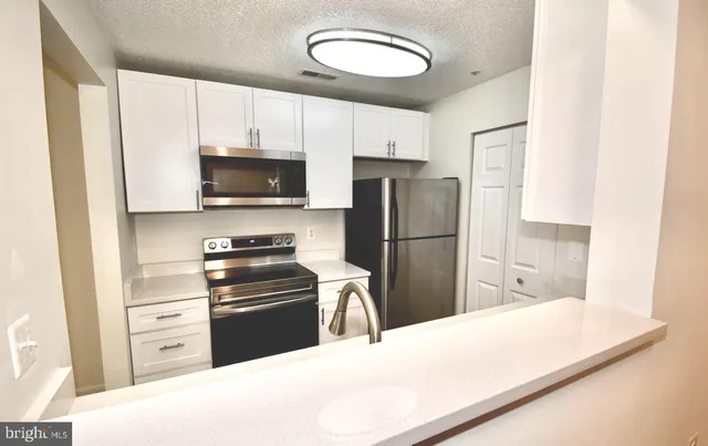 $1,999 | 12901 Churchill Ridge Circle, Unit 1, Germantown, MD 20874