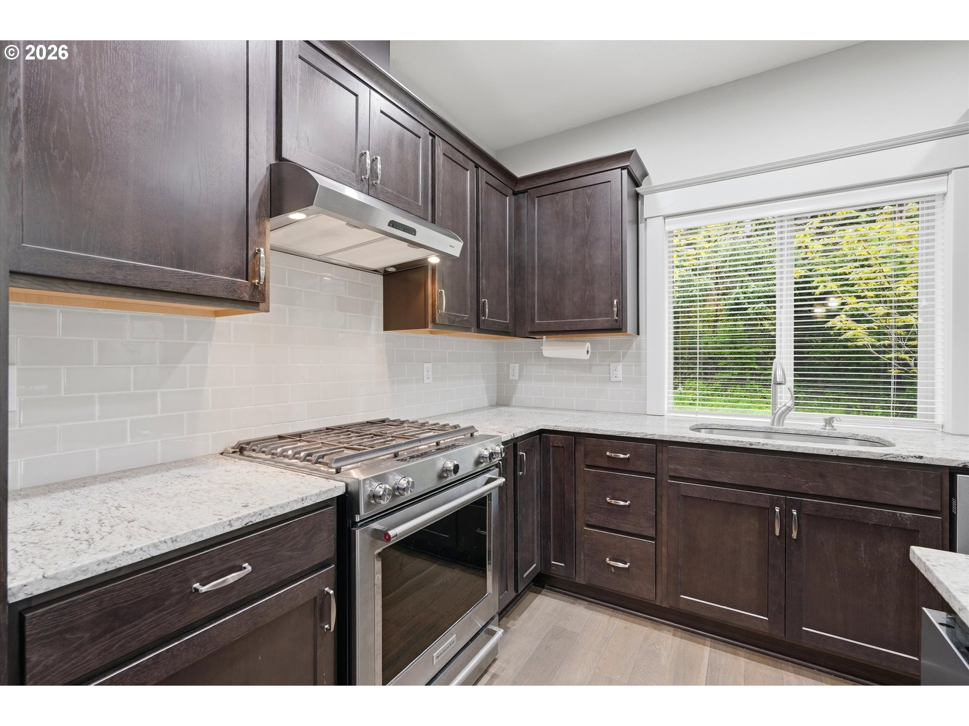 223 Southeast 29th Street Gresham, OR 97080 - Photo 14 of 40 Kitchen