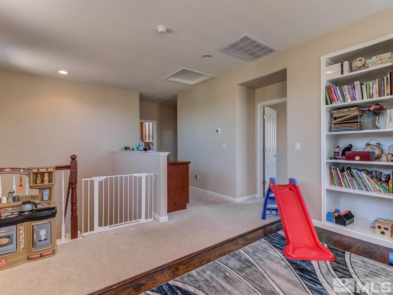 460 Miesque Court Reno, NV 89521 - Photo 15 of 25 a living room with furniture
