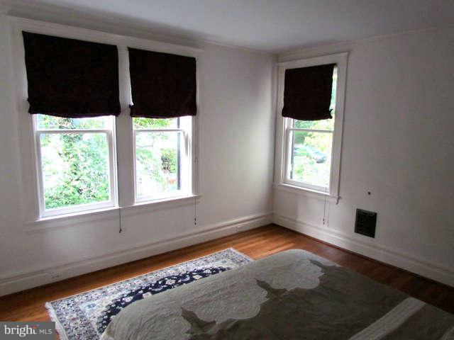 4815 Keswick Road Baltimore, MD 21210 - Photo 22 of 30 a view of an empty room and window
