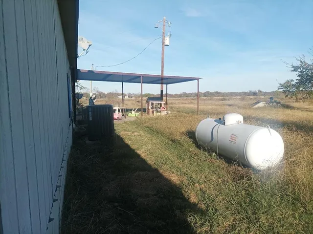 $2,400 | 3757 Gibbons Road, Sherman, TX 75092