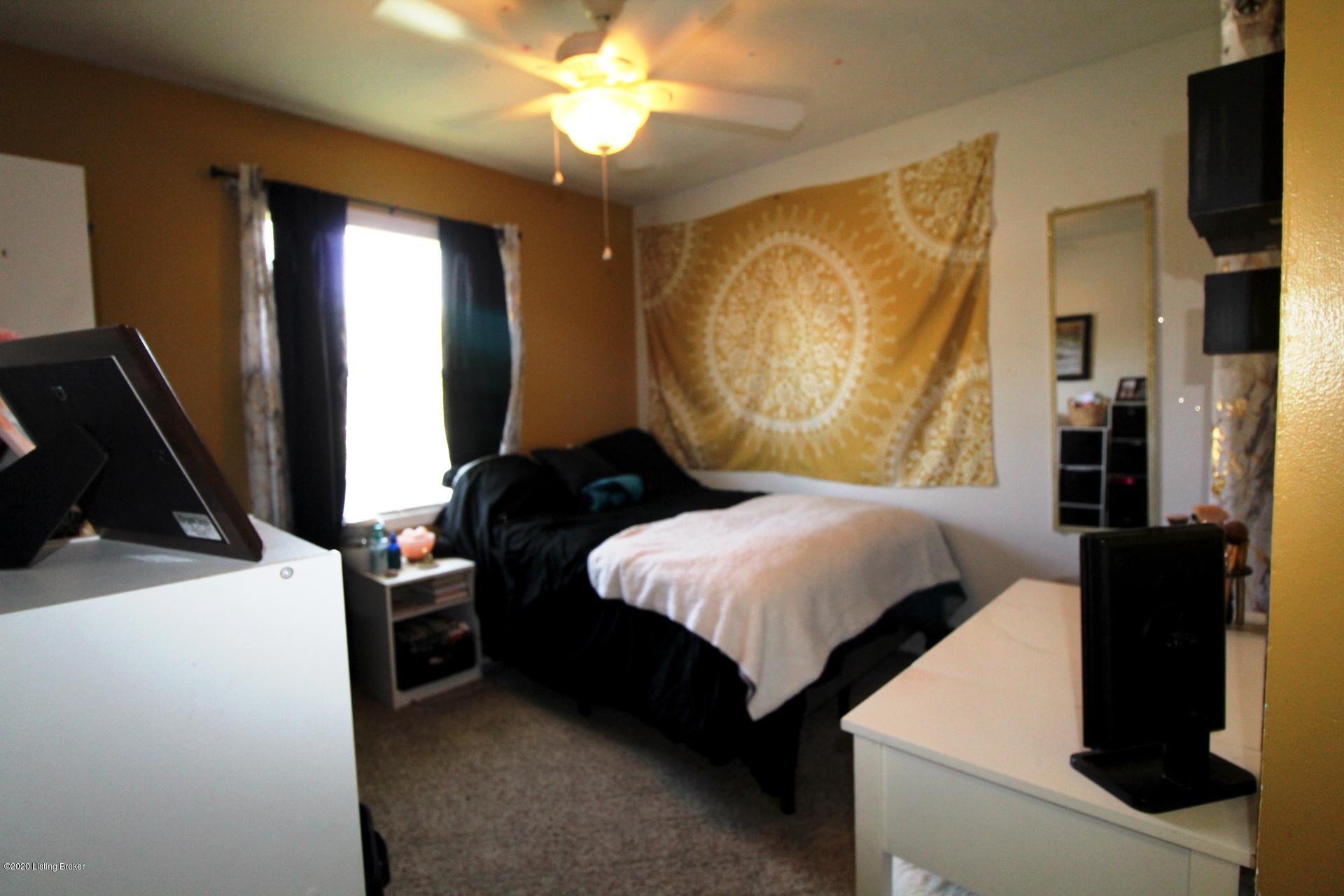 6706 Barbrook Road Louisville, KY 40258 - Photo 29 of 41 IMG_2048