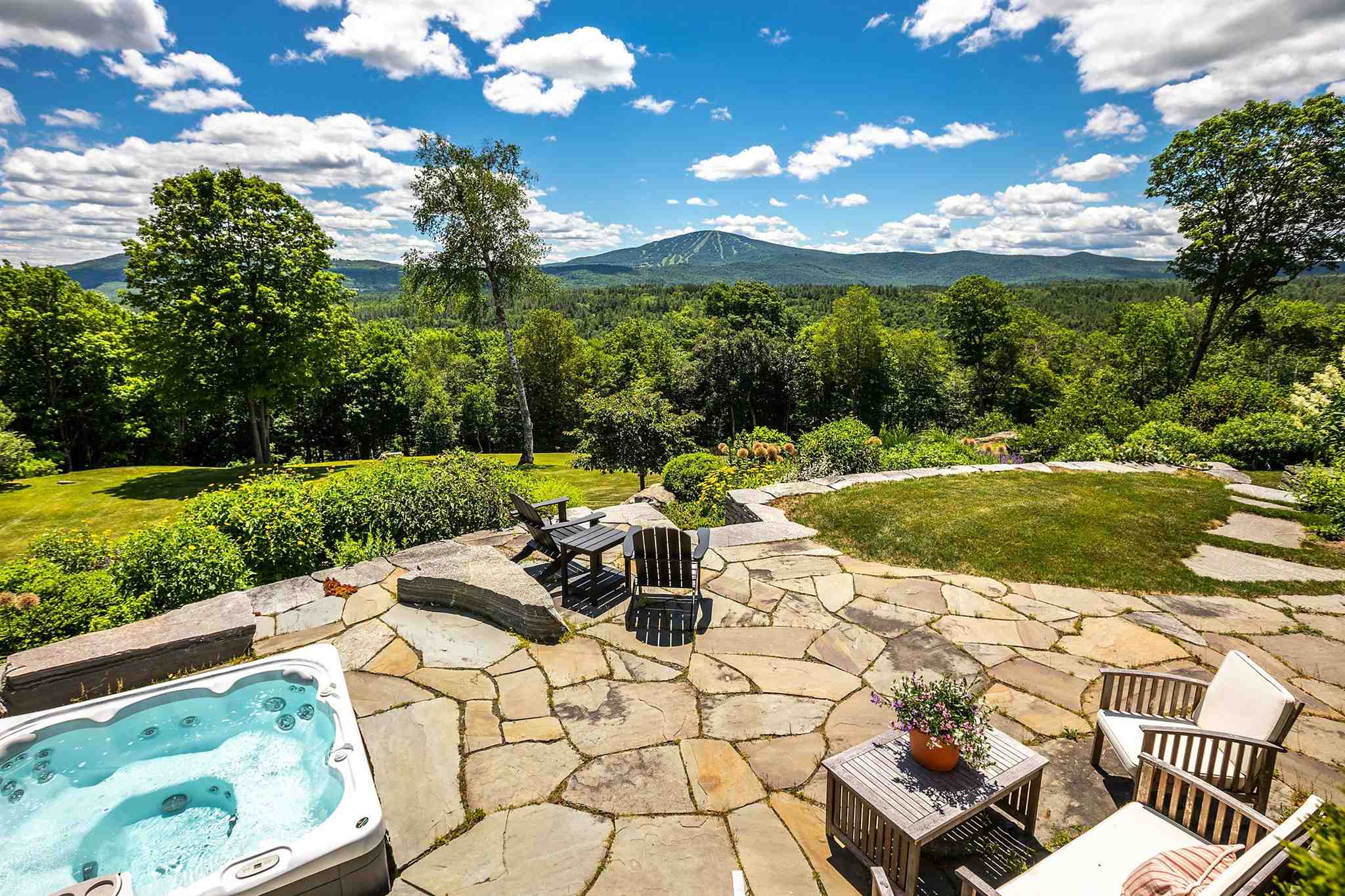 29 Deeryard Road, Unit 21 Winhall, VT 05340 - Photo 8 of 33 Gallery Image 8