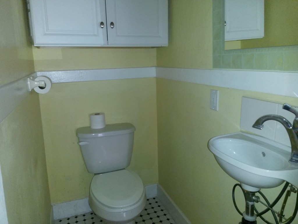 32 Ashmont Street Springfield, MA 01108 - Photo 16 of 30 Gallery Image 16
