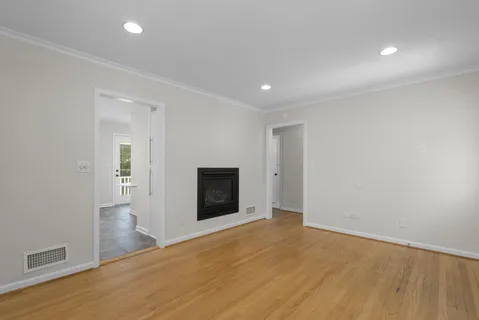 $499,900 | 513 Park Road, Rockville, MD 20850