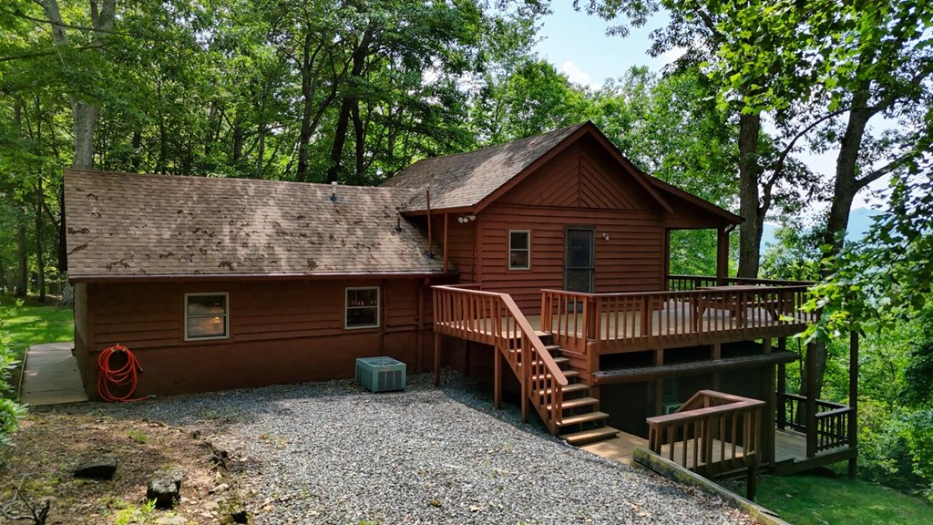 1795 Ivy Mountain Road Hiawassee, GA 30546 - Photo 3 of 53