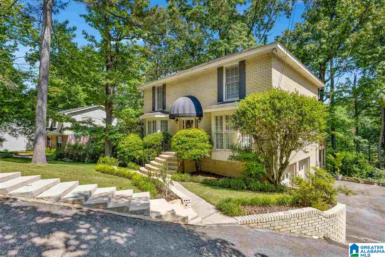 1525 Saulter View Road Birmingham, AL 35209 - Photo 2 of 27