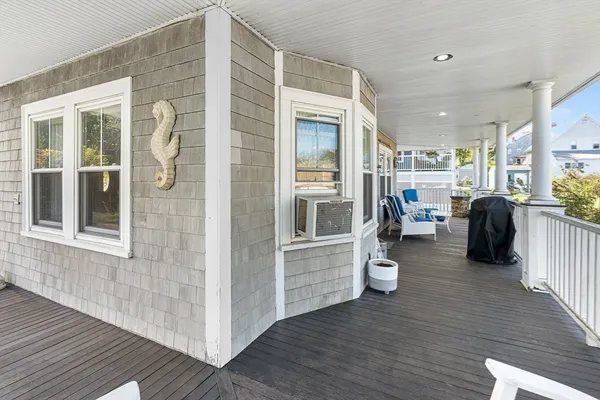 $899,900 | 28 Western Avenue, Hull, MA 02045