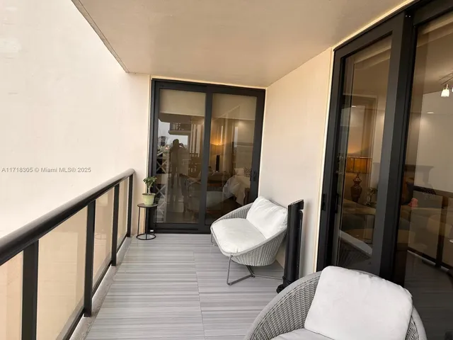 $5,500 | 19667 Turnberry Way, Unit 14F, Aventura, FL 33180